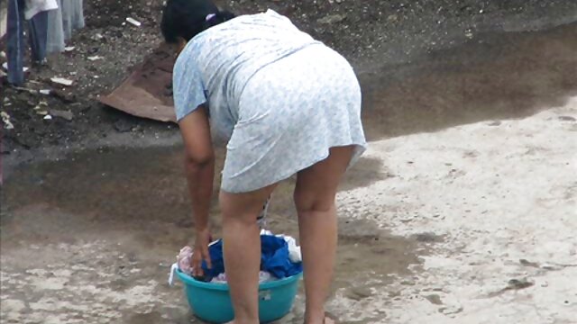 جودة عالية :  رشيق كوغار تحدث في افلام سكس مترجم مقابل المال تهب الديك لبيع المنزل أفلام الكبار 